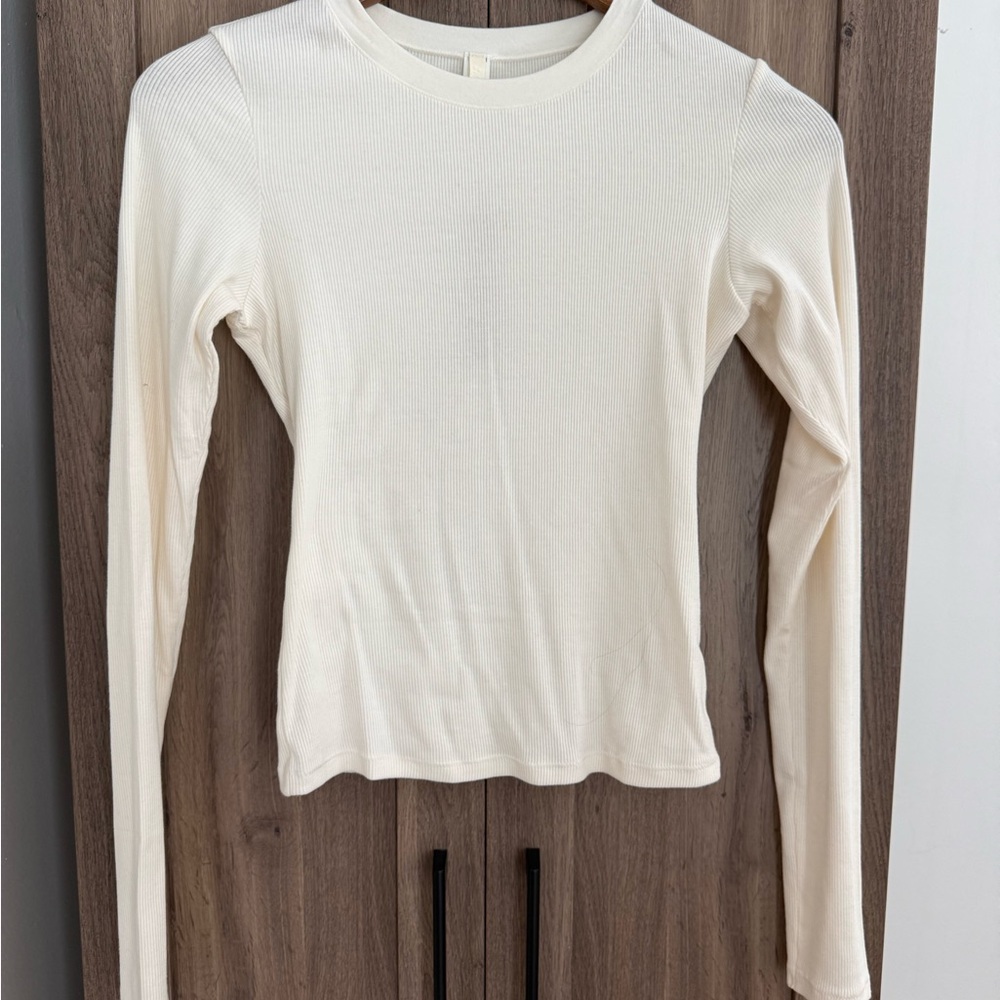 NWT SKIMS COTTON RIB LONG SLEEVE TSHIRT SMALL